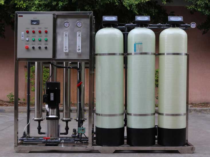 成都奧邁科技廠家供應(yīng)鋰電池、新能源、新型材料超純水機(jī)、去離子水設(shè)備